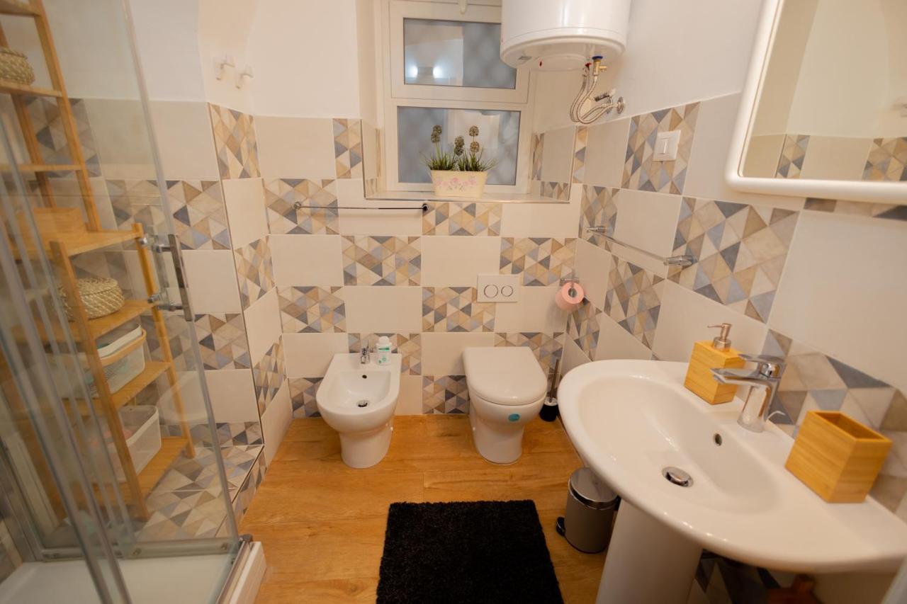 Lavika Home Catania Bagian luar foto